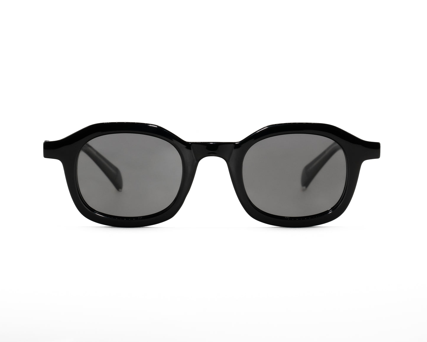 Gafas CREST con lentes degradé y marco negro  – diseño elegante 