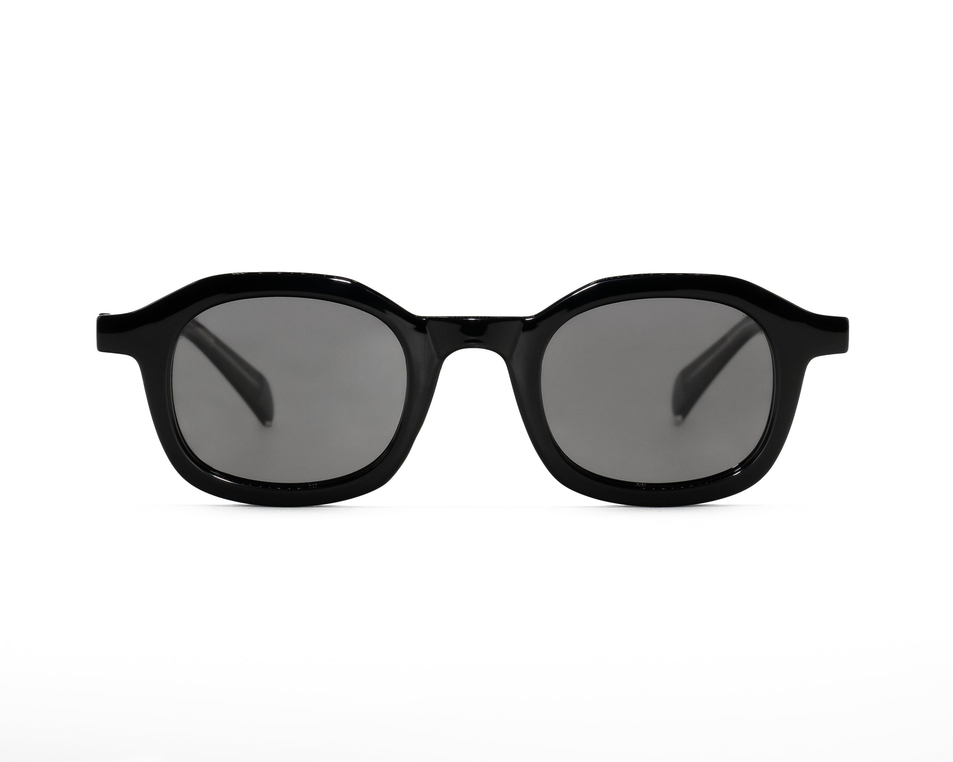 Gafas CREST con lentes degradé y marco negro  – diseño elegante 