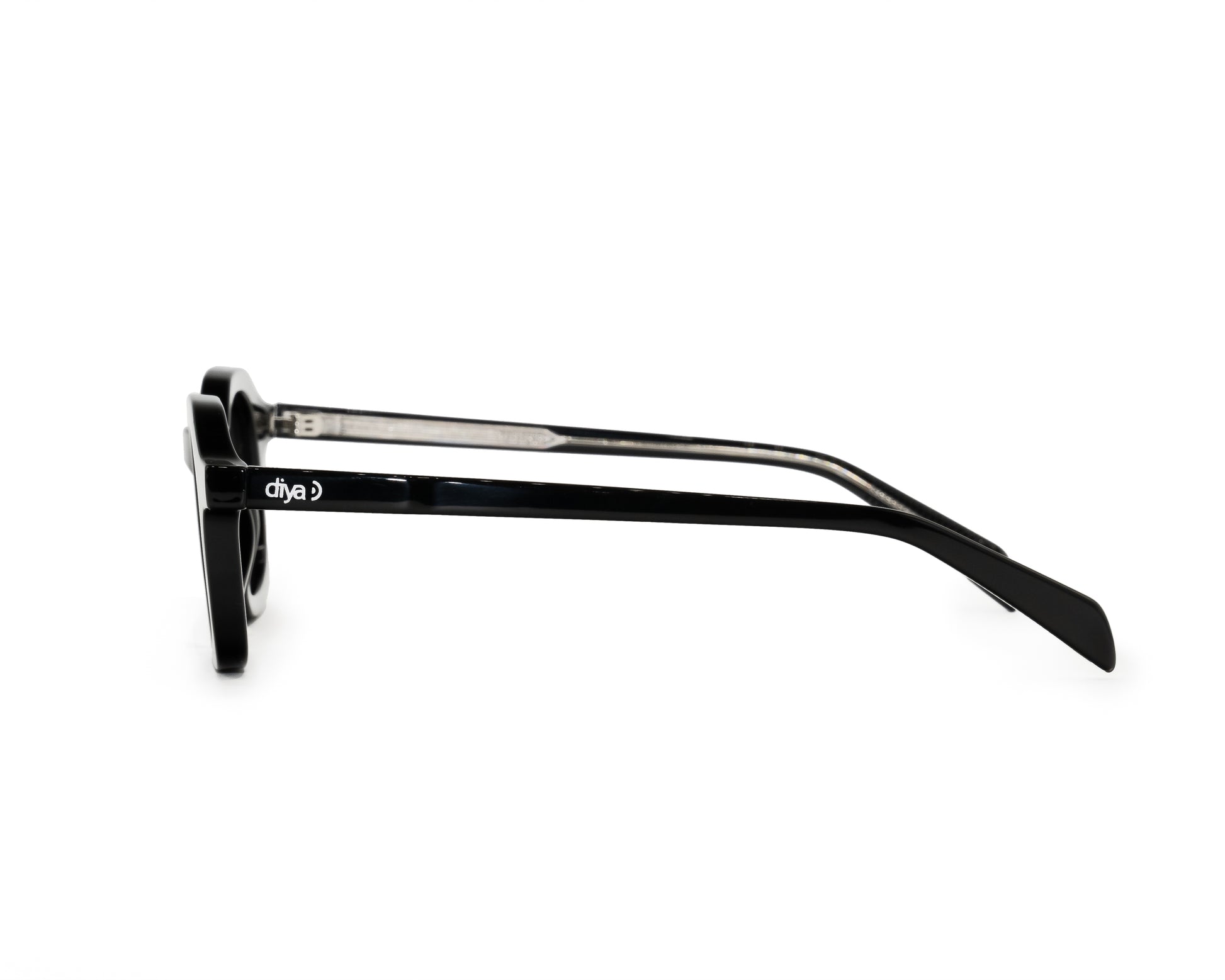 Gafas CREST con lentes degradé y marco negro  – diseño elegante 
